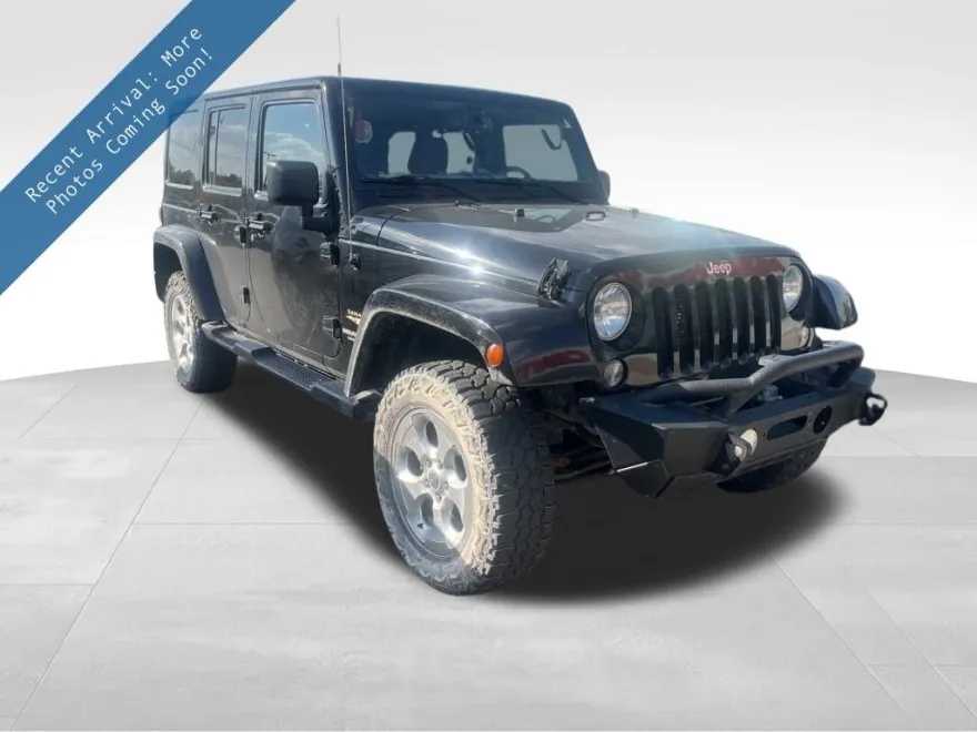 2015 Jeep Wrangler Unlimited Sahara photo 1