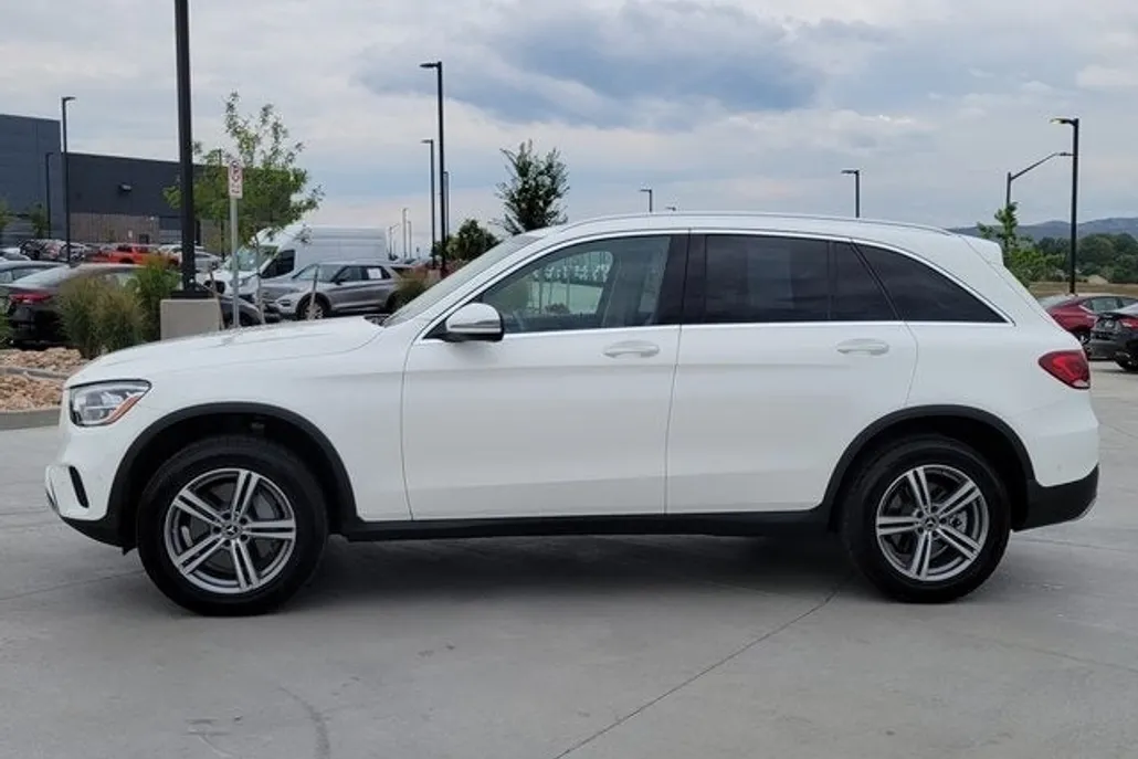 2021 Mercedes Benz GLC 300 photo 1