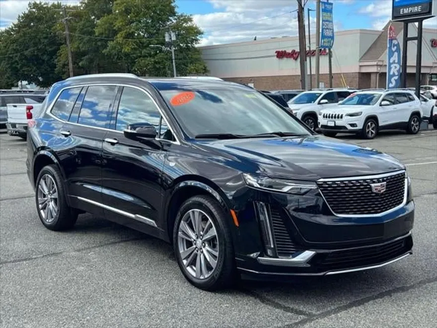 2024 Cadillac XT6 Premium Luxury photo 1