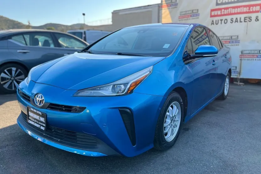 2019 Toyota Prius Eco photo 1