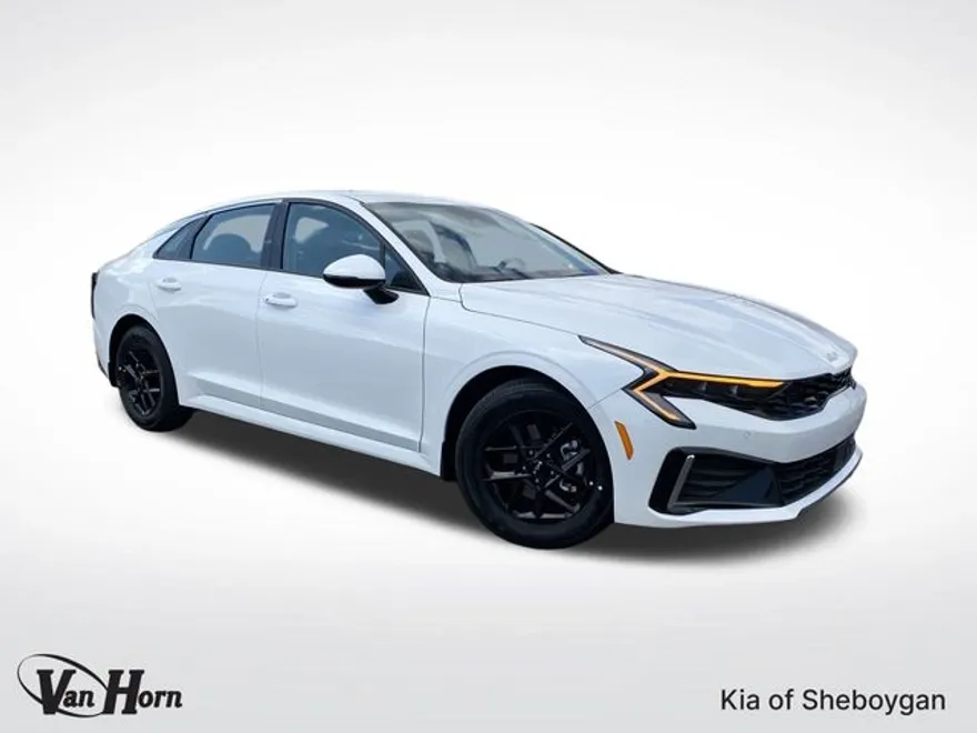 2025 Kia K5 LXS photo 1