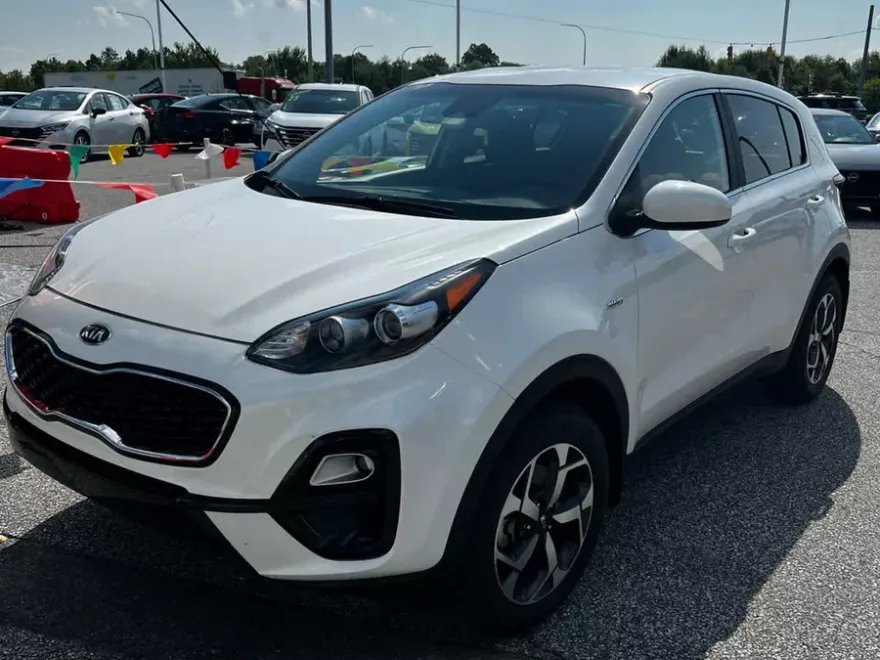 2022 Kia Sportage LX photo 1