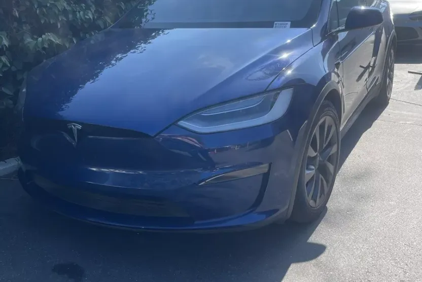 2022 Tesla Model X Plaid photo 1