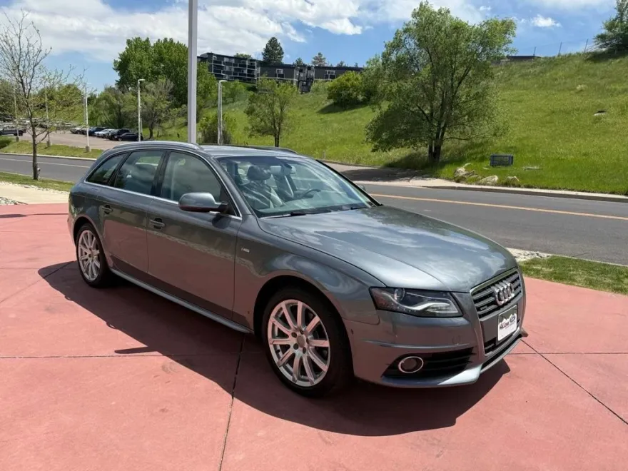 2012 Audi A4 2.0T Quattro Avant Premium Plus photo 1