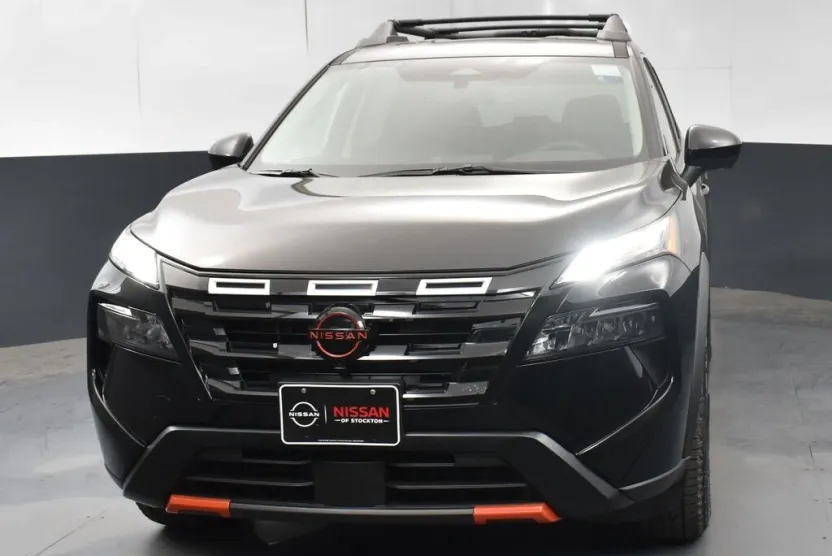 2026 Nissan Rogue SV photo 1