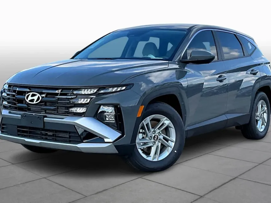 2025 Hyundai Tucson SE photo 1
