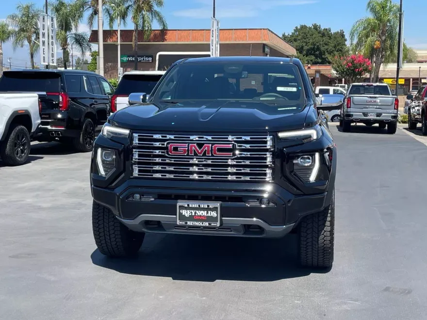 2025 Gmc Canyon Elevation photo 1