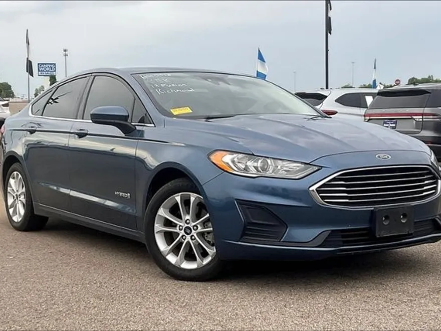 2019 Ford Fusion Hybrid SE photo 1