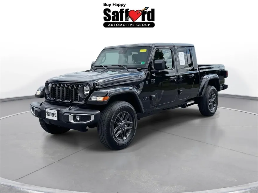 2025 Jeep Gladiator Sport S photo 1