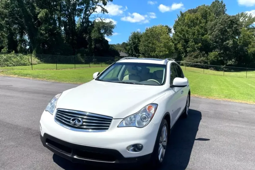 2015 Infiniti QX50 Journey photo 1