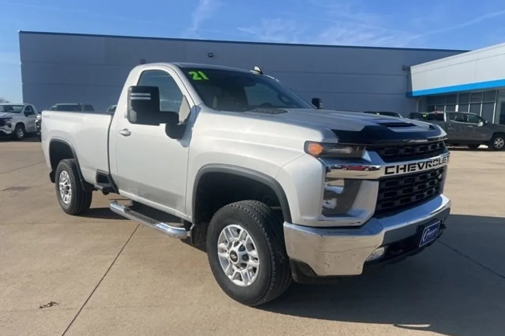 2021 Chevrolet Silverado 2500HD LT photo 1