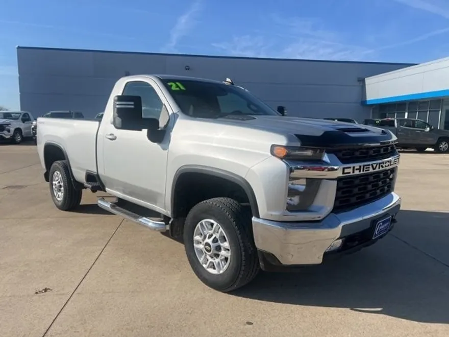 2021 Chevrolet Silverado 2500HD LT photo 1