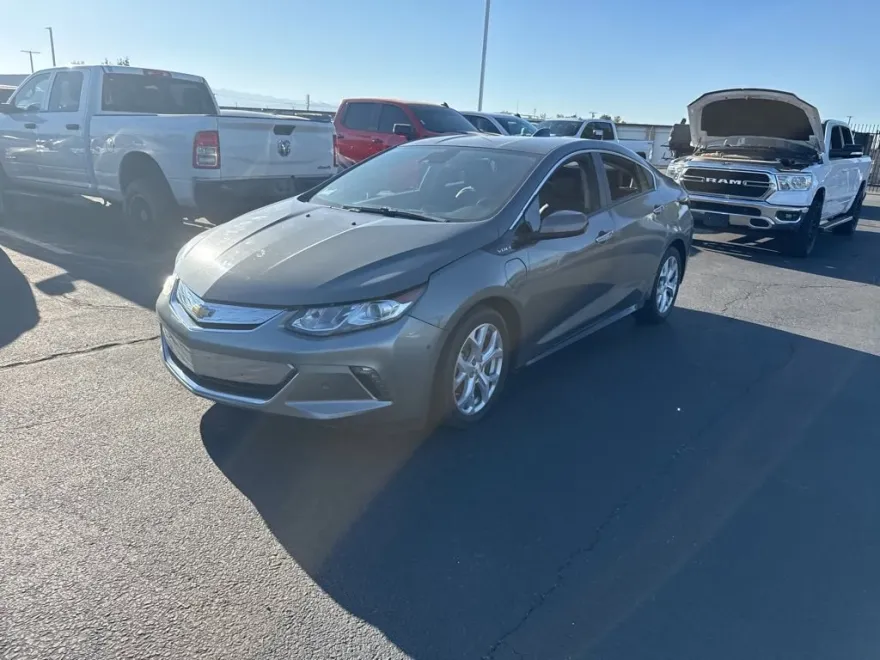 2017 Chevrolet Volt Premier photo 1