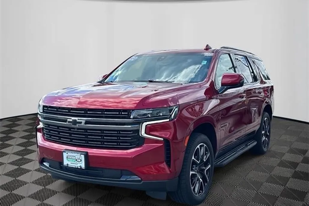 2022 Chevrolet Tahoe RST photo 1