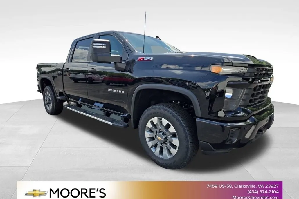 2025 Chevrolet Silverado 2500HD Custom photo 1