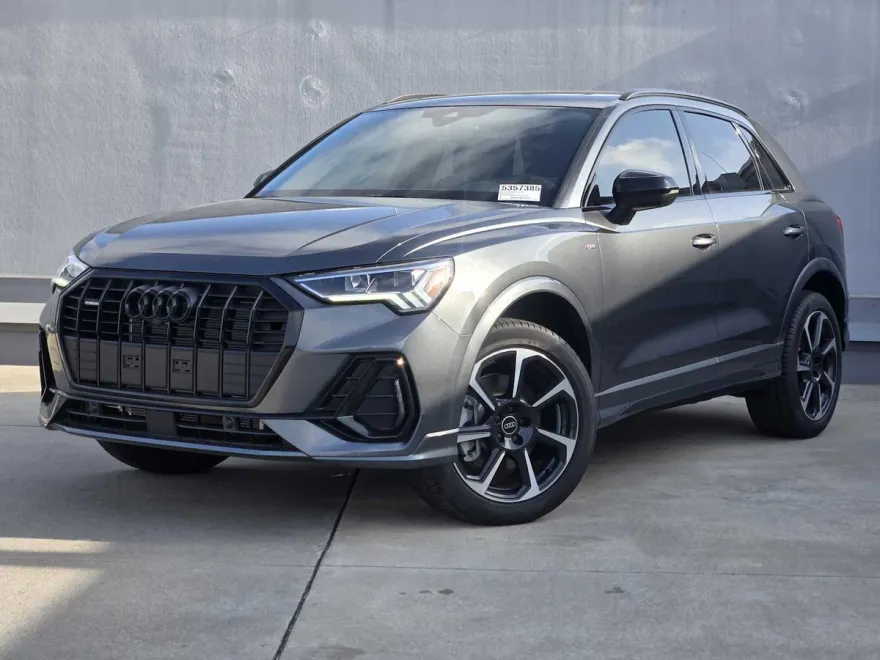 2025 Audi Q3 45 TFSI S line Premium Plus photo 1