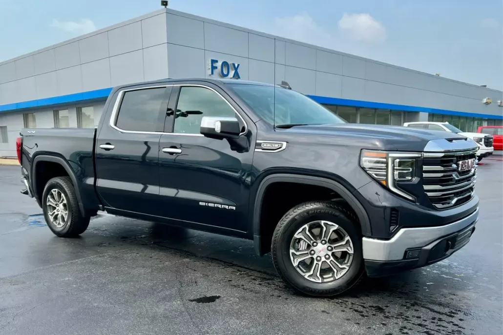 2024 Gmc Sierra 1500 SLT photo 1
