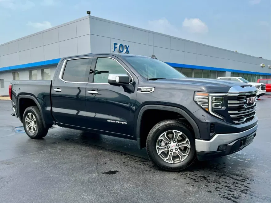 2024 Gmc Sierra 1500 SLT photo 1