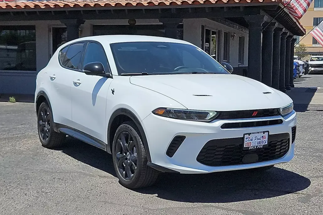 2024 Dodge Hornet R/T photo 1
