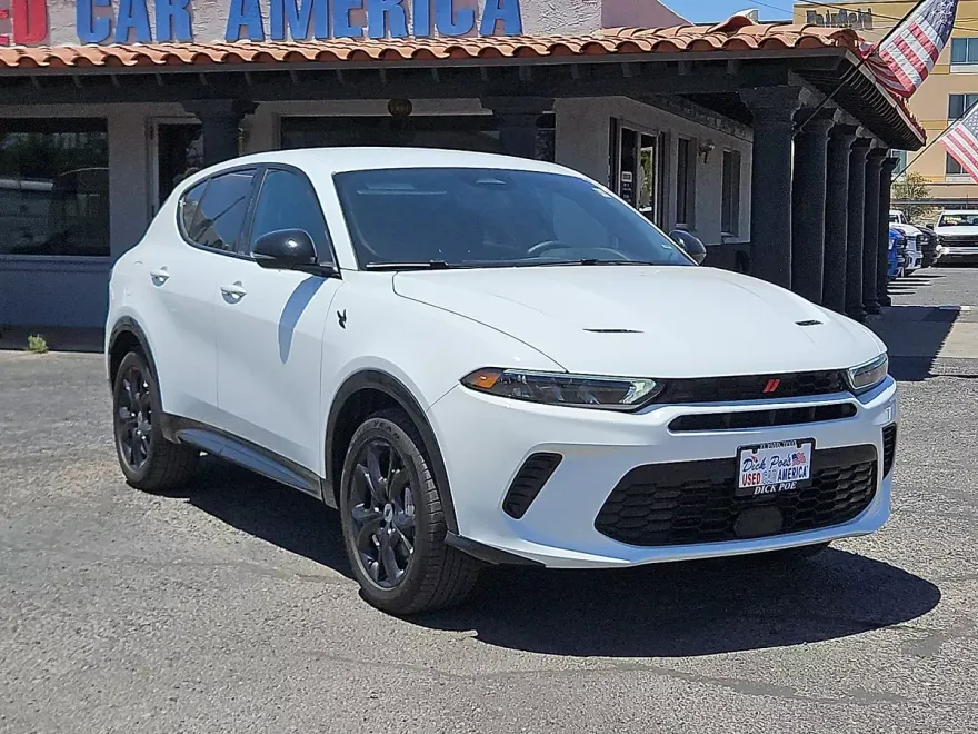 2024 Dodge Hornet R/T photo 1