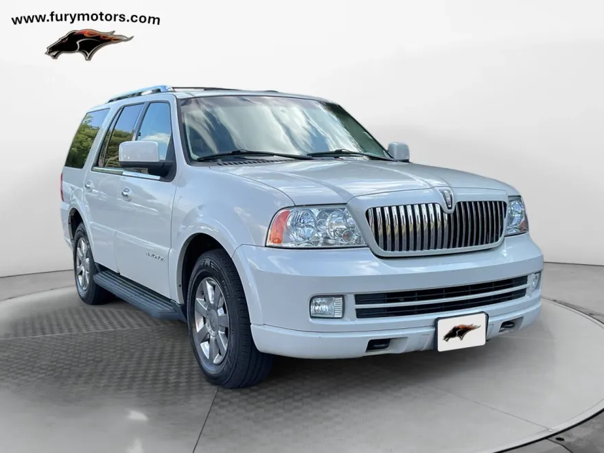 2006 Lincoln Navigator Luxury photo 1