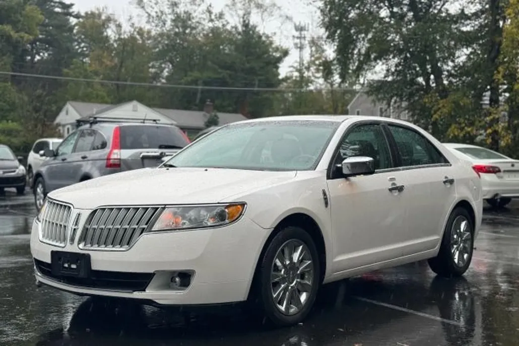 2012 Lincoln MKZ photo 1