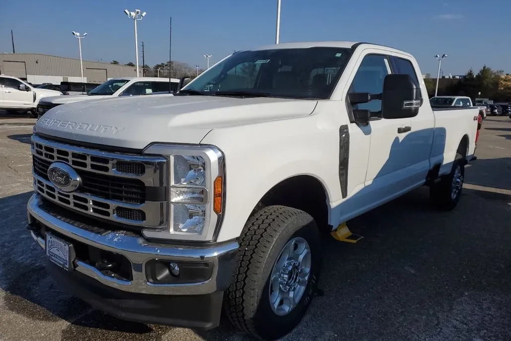 2025 Ford F-250 XLT photo 1