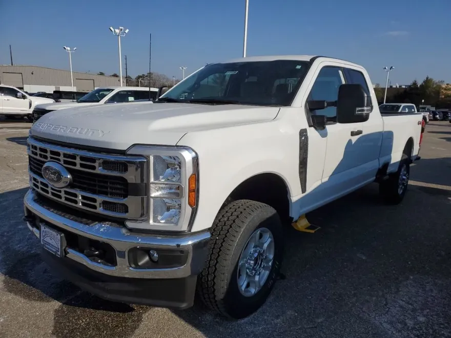 2025 Ford F-250 XLT photo 1