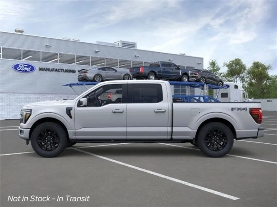 2025 Ford F-150 Platinum photo 1
