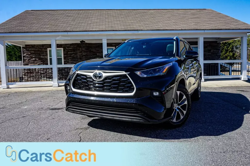 2022 Toyota Highlander XLE photo 1