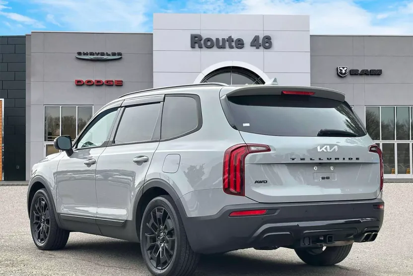 2022 Kia Telluride EX photo 1