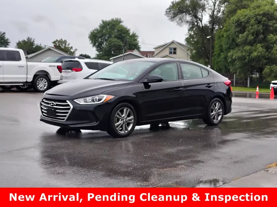 2017 Hyundai Elantra SE photo 1