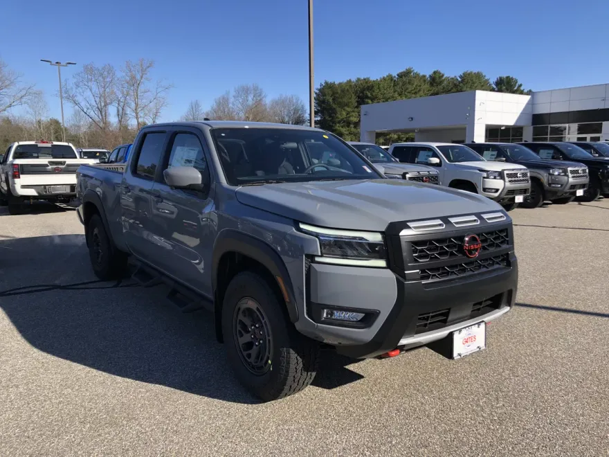 2025 Nissan Frontier PRO-4X photo 1
