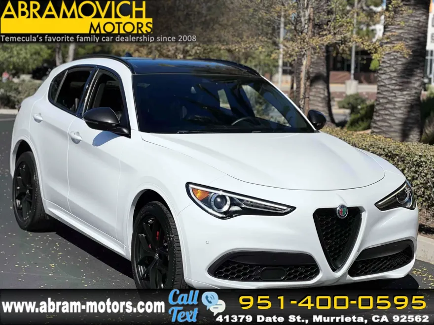 2020 Alfa Romeo Stelvio Ti Sport photo 1