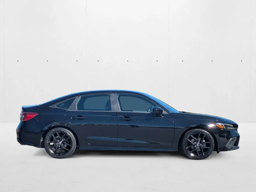 2022 Honda Civic Sport photo 1