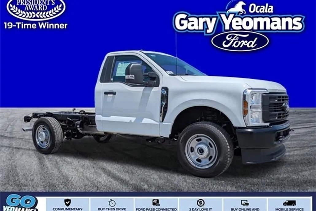 2025 Ford F-350 XL photo 1