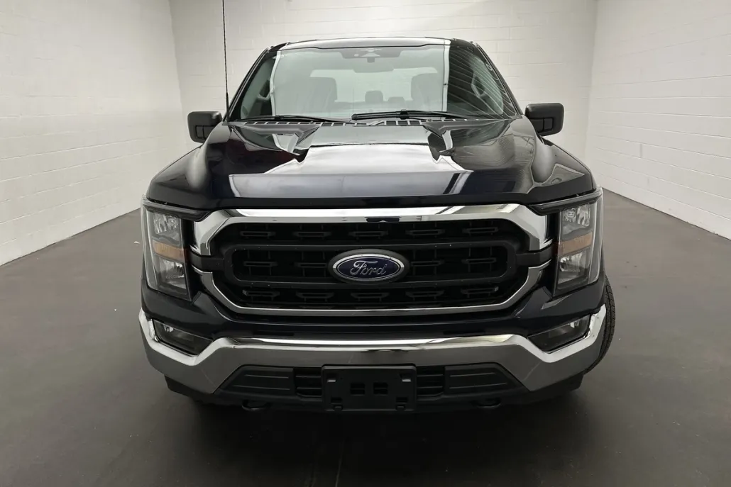 2023 Ford F-150 XL photo 1