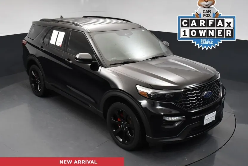 2021 Ford Explorer ST photo 1