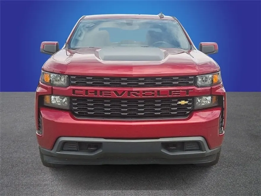 2019 Chevrolet Silverado 1500 Custom photo 1