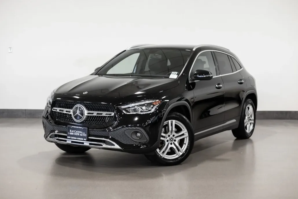 2022 Mercedes Benz GLA 250 4MATIC photo 1