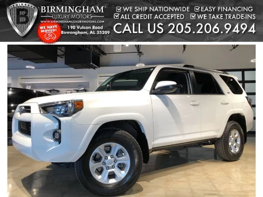 2022 Toyota 4Runner SR5 photo 1