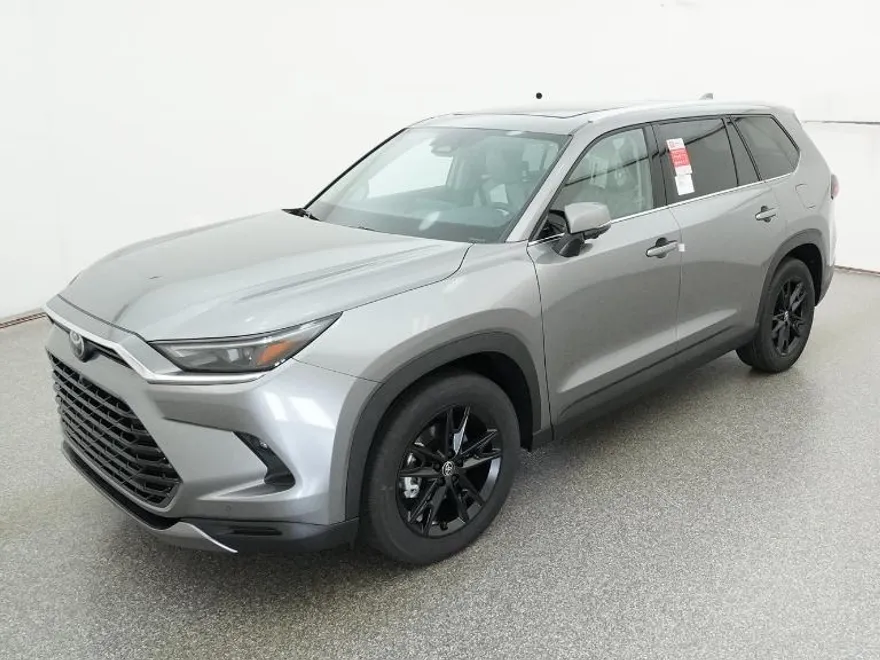2025 Toyota Grand Highlander Platinum photo 1