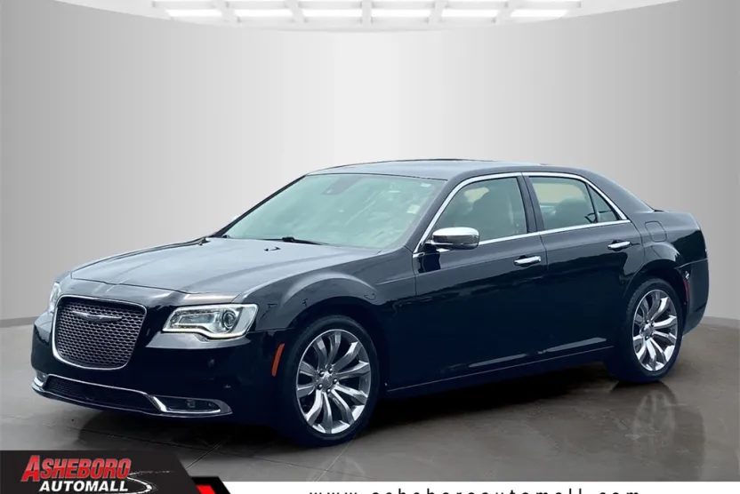2019 Chrysler 300 Limited photo 1