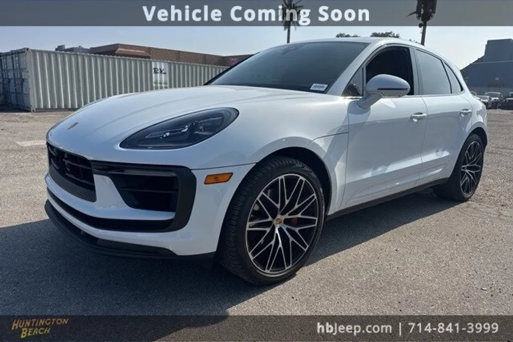 2023 Porsche Macan S photo 1