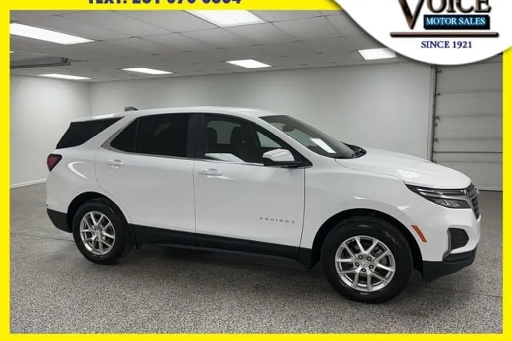 2024 Chevrolet Equinox LT photo 1
