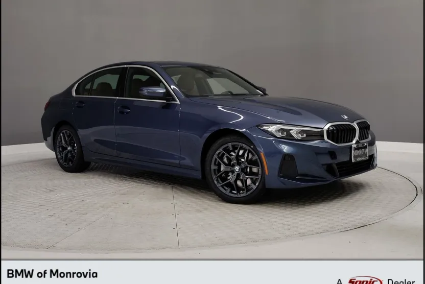 2026 Bmw 330i Sedan photo 1