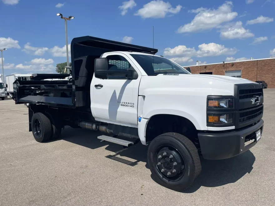 2024 Chevrolet Silverado 5500HD Work Truck photo 1