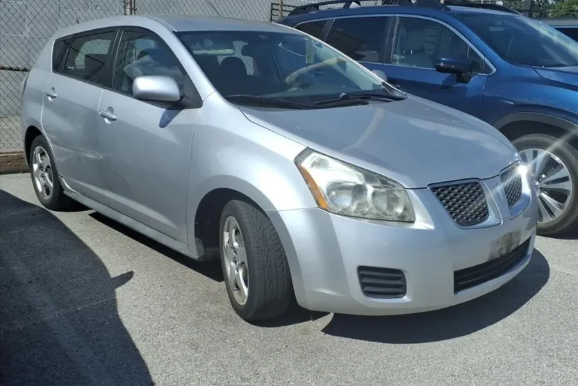 2009 Pontiac Vibe photo 1