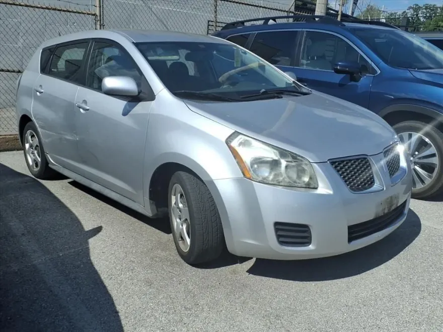 2009 Pontiac Vibe photo 1