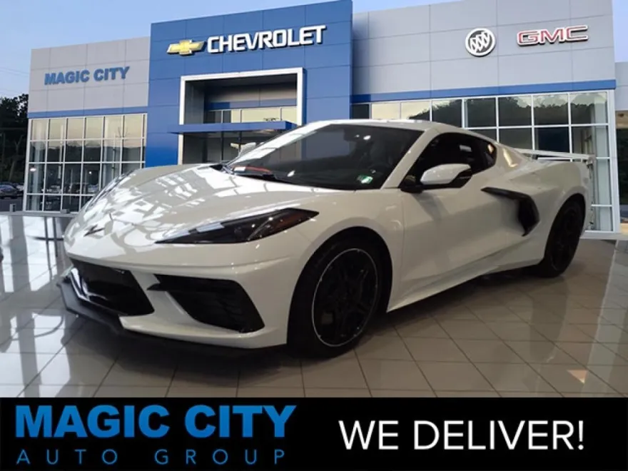 2025 Chevrolet Corvette Stingray 2LT photo 1